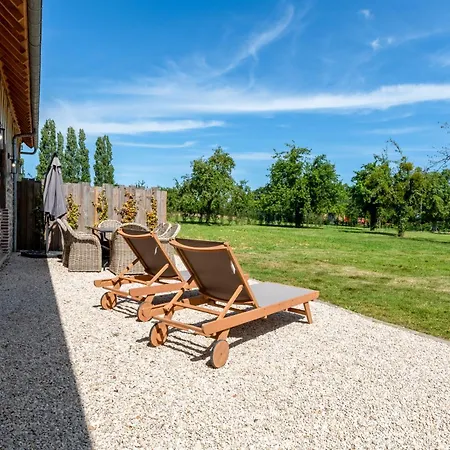 Maison Des Pommiers Elegant House Near Deauville *