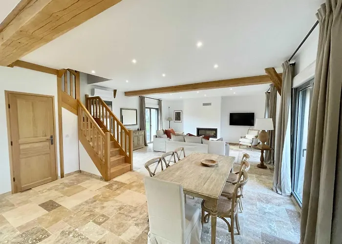 Maison Des Pommiers Elegant House Near Deauville Cricquebœuf